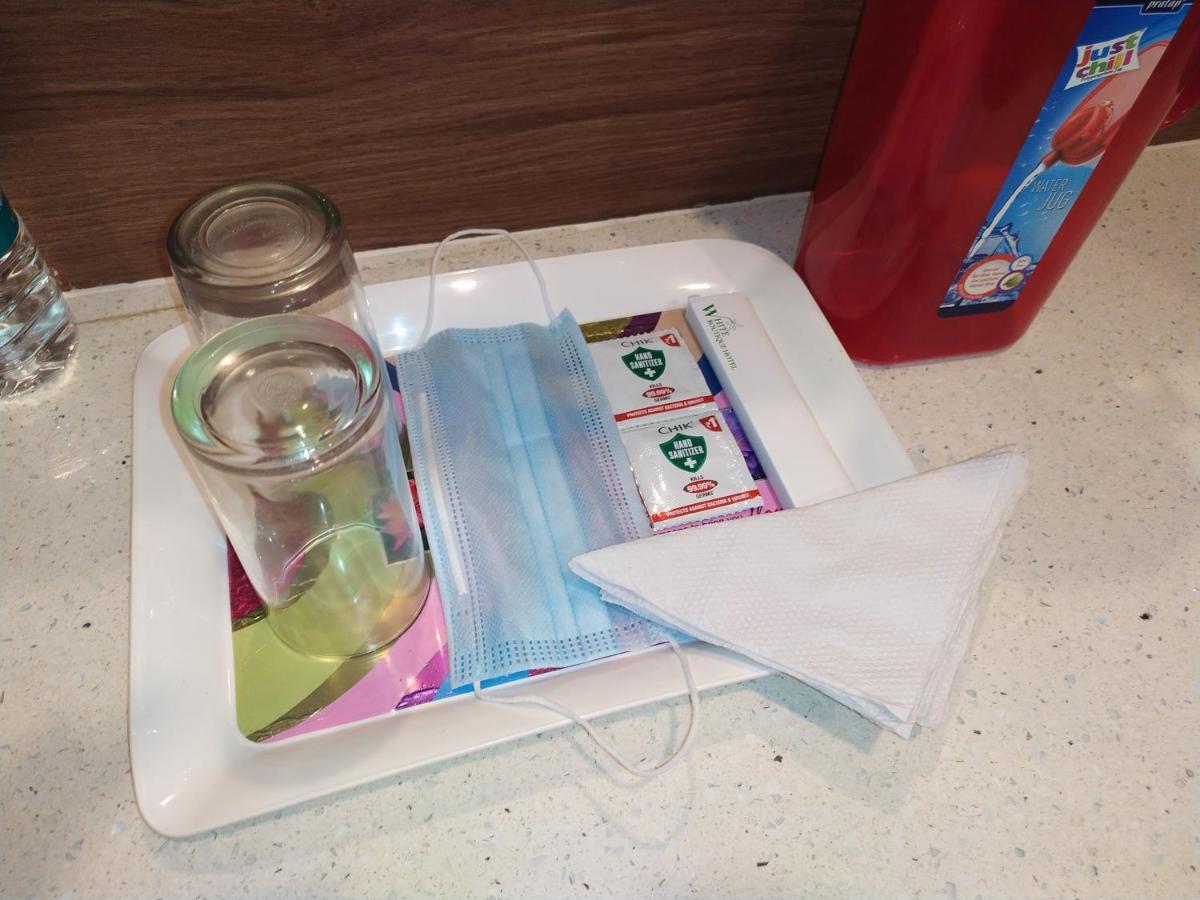 白色精品酒店 蓬蒂切里 外观 照片