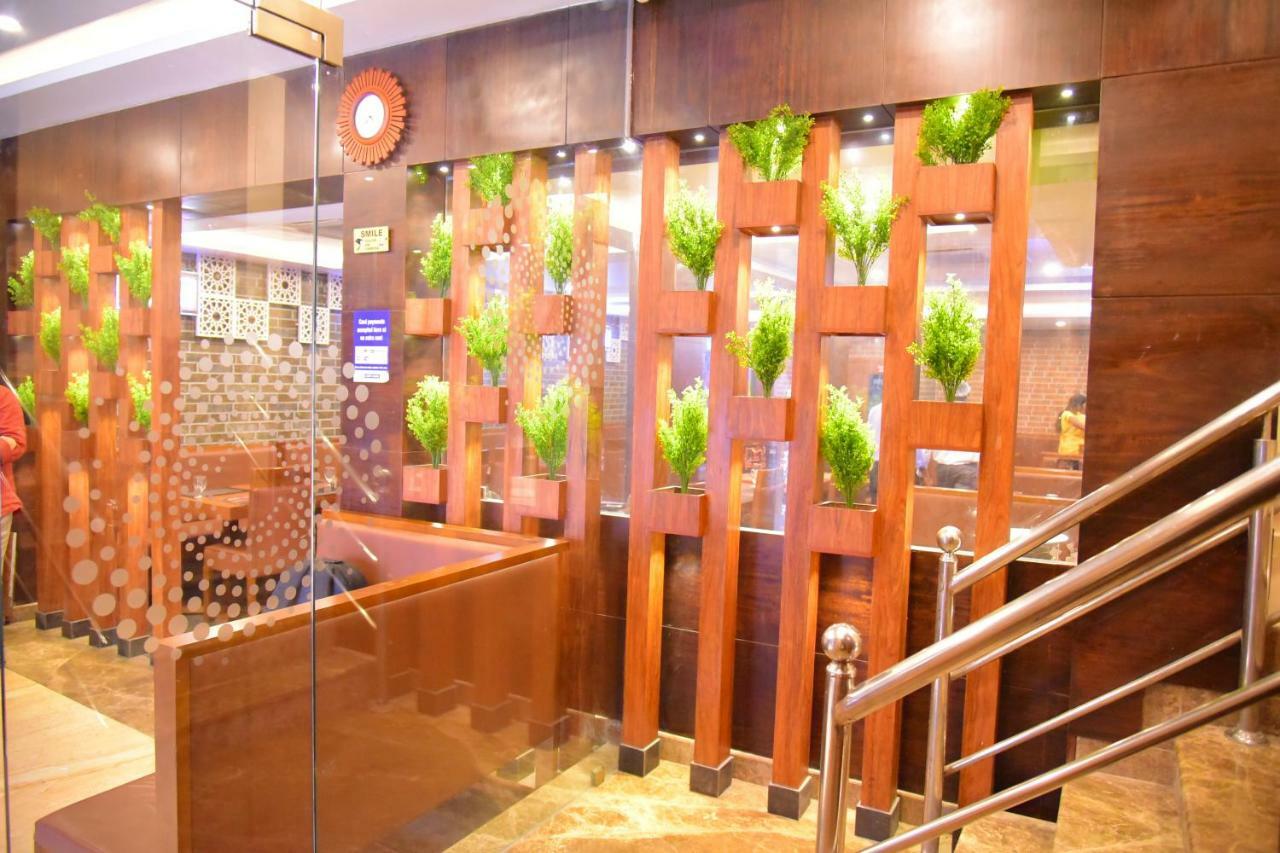 白色精品酒店 蓬蒂切里 外观 照片